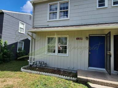 Main picture of 1123 N Cottage St