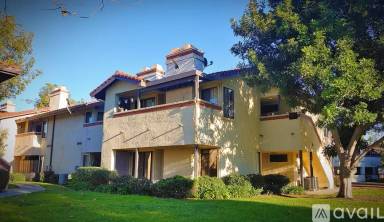 Main picture of 956 Lupine Hills Dr