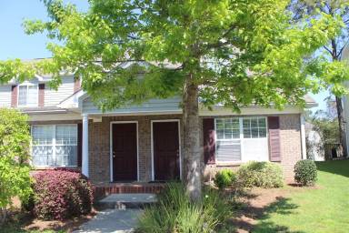 Main picture of SummerChase Condominiums