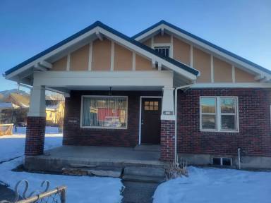 Main picture of 715-721 Turner St