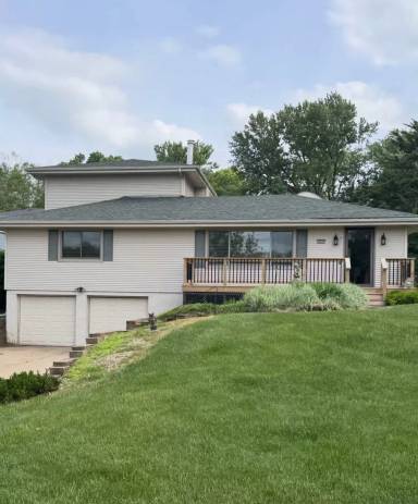 Main picture of 10607 Fowler Ave