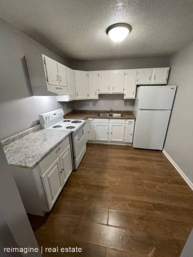 Main picture of 1562 Motor Avenue - 3