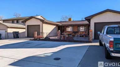 Main picture of 2036 Vinewood Ln