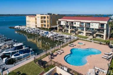 Main picture of 120 Sunset Harbor Way