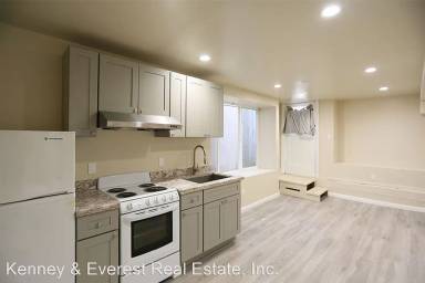 Main picture of 25 Appleton Ave