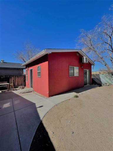 Main picture of 523 Slate Ave NE