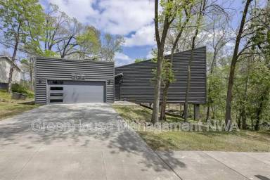 Main picture of 508 NW J St