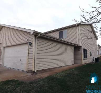 Main picture of 1615 Old Glory Rd