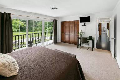 Main picture of 5267 Fountain Head Ln