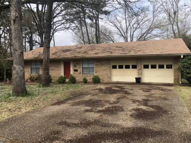 Main picture of 6 Talmage Ct