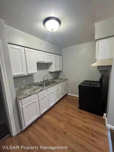 Main picture of 1907 Harrison St