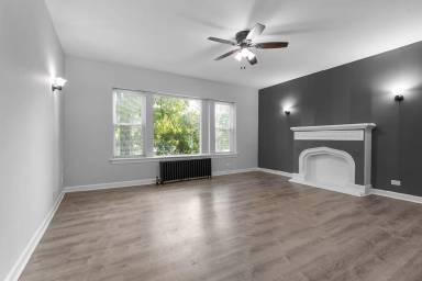 Main picture of 1722 W Juneway Ter
