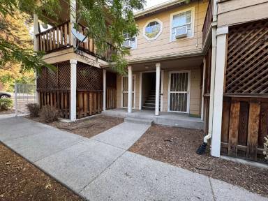 Main picture of 710 Stewart St