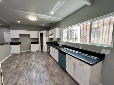 Main picture of 1775 Pacific Ave