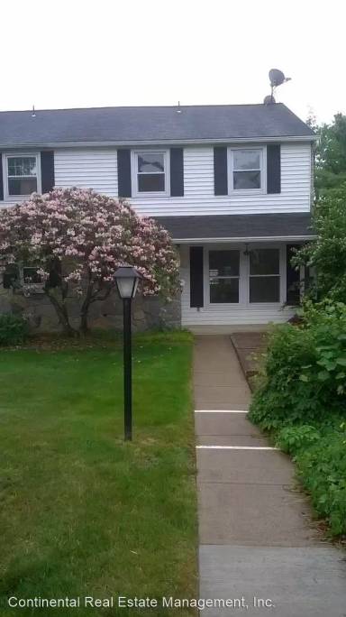 Main picture of 586 Galen Dr