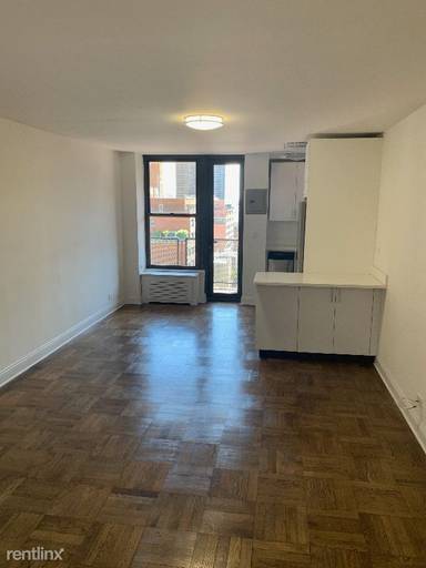 Main picture of 165 E 35th St Apartments