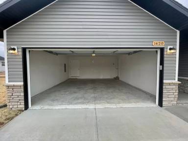 Main picture of 1450 E Drayton Ct
