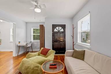 Main picture of 1780 John Calvin Ave