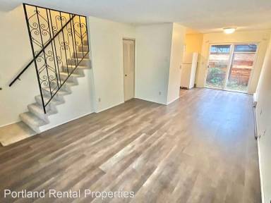 Main picture of 380 SE 27th Ave