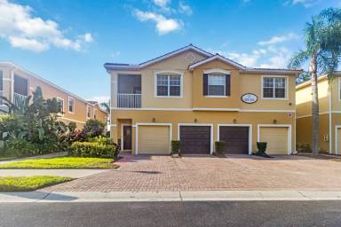 Main picture of 8086 Moonstone Dr