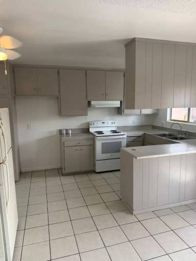 Main picture of 1230 Division St