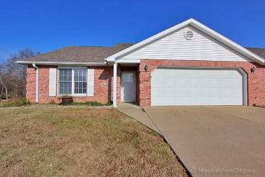Main picture of 139 Green Meadows Dr