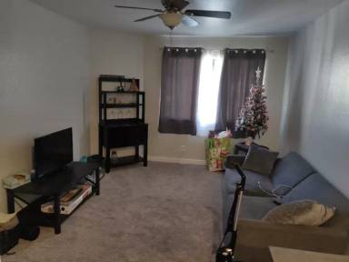 Main picture of 13 Largo St