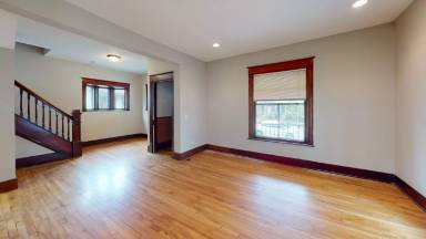 Main picture of 1087 15th Ave SE