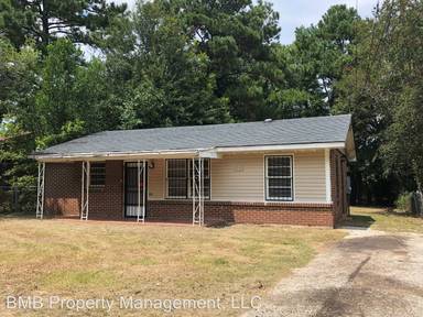 Main picture of 1711 Champion St