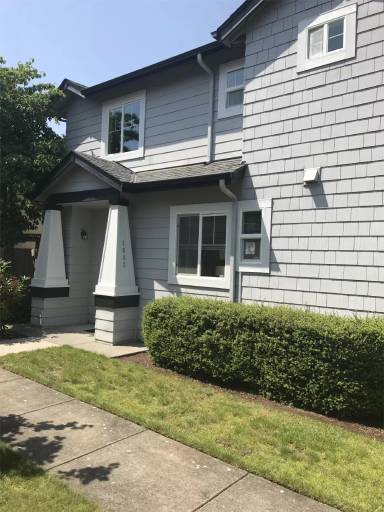 Main picture of 1605 Hamlet Ln