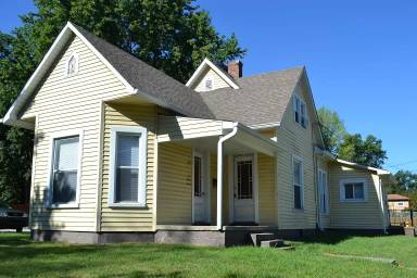 Main picture of 295-297 E COLUMBIA ST