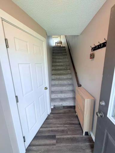 Main picture of 15539 Flight Way