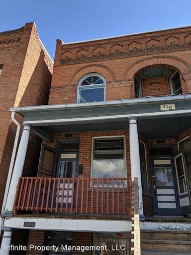 Main picture of 718 W Park St