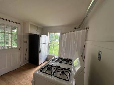 Main picture of 104 E Main St