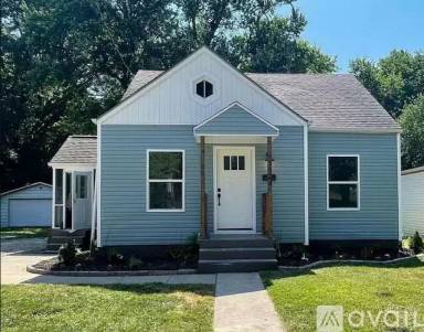 Main picture of 1124 S New Ave