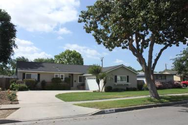 Main picture of 904 E Glenwood Ave