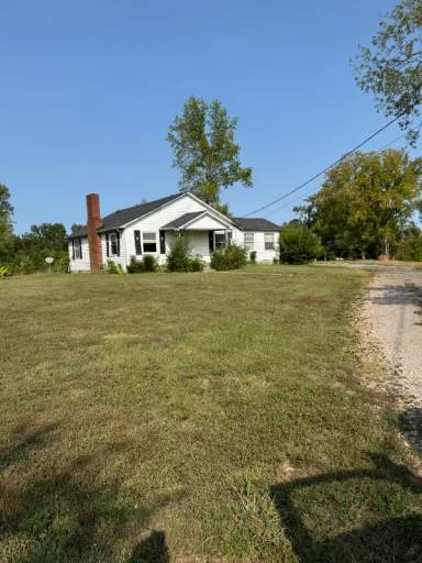 Main picture of 1903 Highway 70