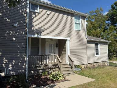 Main picture of 219 S Main St