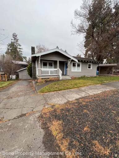 Main picture of 245 NW Newport Ave