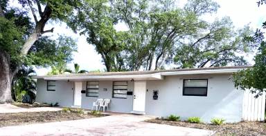 Main picture of 6144 SW 30th St