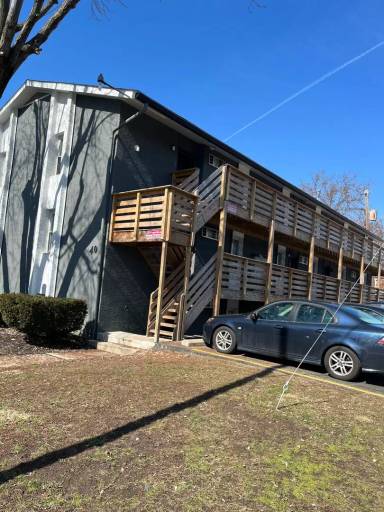 Main picture of 40 McMillen Ave