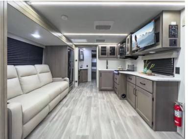 Main picture of 1501 Crest Ct