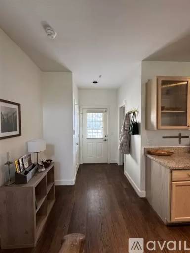 Main picture of 1602 Elgin St