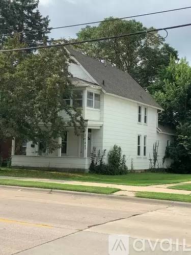 Main picture of 1742 Delhi St
