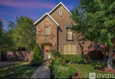 Main picture of 241 Carrington Ln