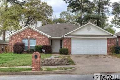 Main picture of 5625 Reagan St