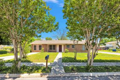 Main picture of 8011 Pistol Ln
