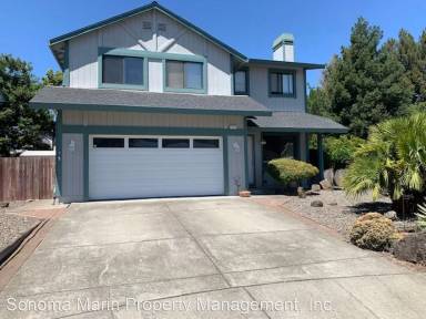 Main picture of 7407 Monique Pl
