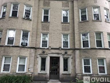 Main picture of 6409 N Talman Ave