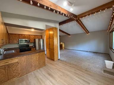Main picture of 10351 Grouse St NW
